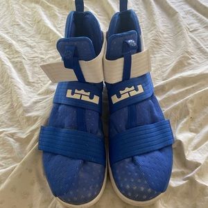 LeBron Soldier 10